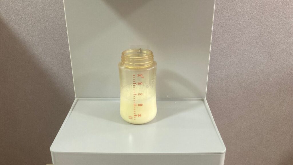 ミルクを作る様子